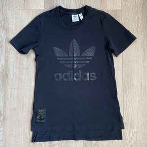 Adidas t-shirt